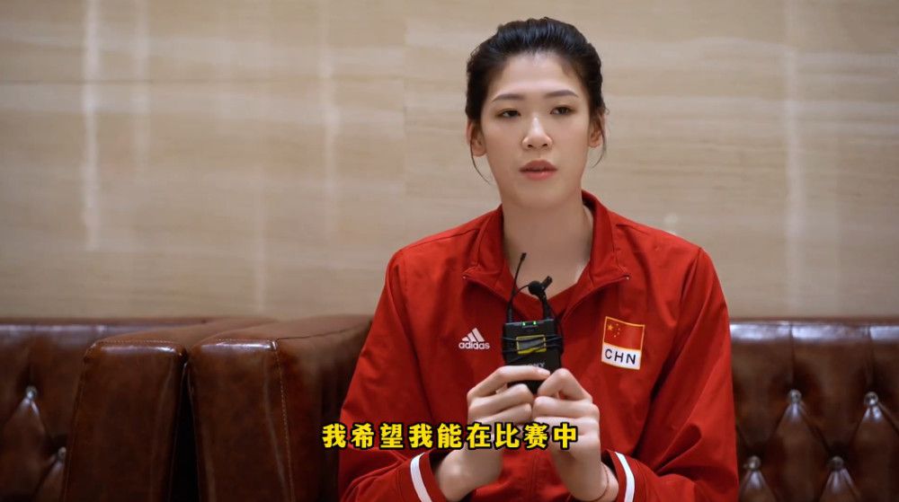 关于他的进球，福登说：“我之前有几次机会但都有些匆忙，这一次我选择打对方两腿之间，幸运的是球进了。